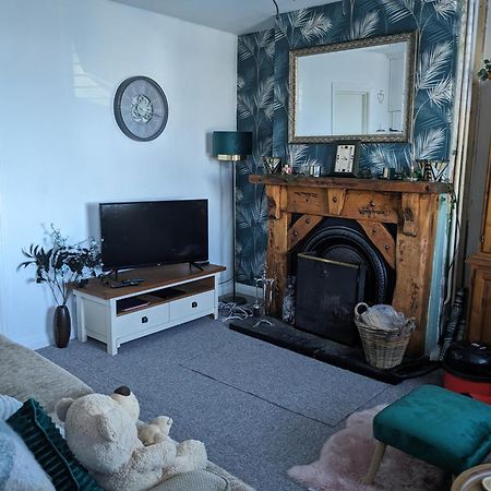Cosy Cottage With Sea & Mountain Views 康洛赫 外观 照片